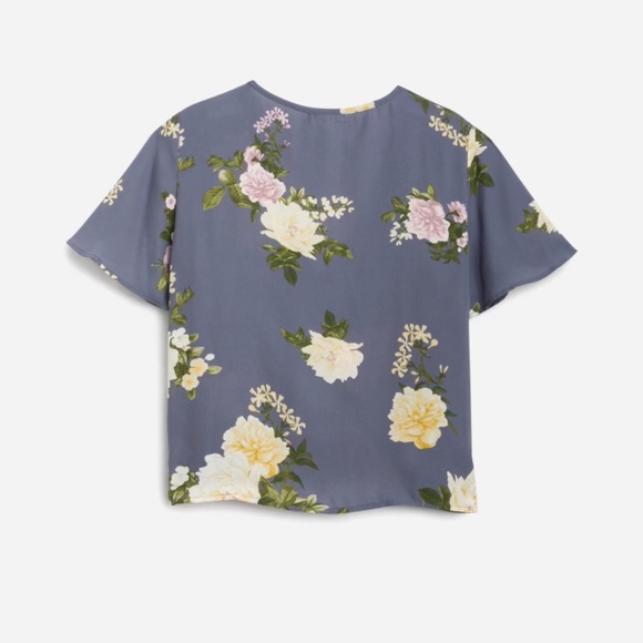 Tie front, grey, floral top. Brand: nine britton (stitch fix top) Size: XL - Picture 3 of 4